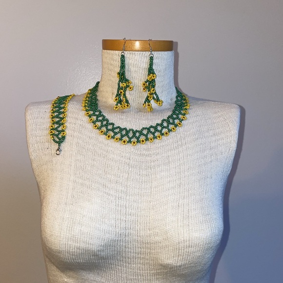 - handmade - necklace, bracket, earring. 3 piece set. Vines with flowers. - Picture 4 of 4